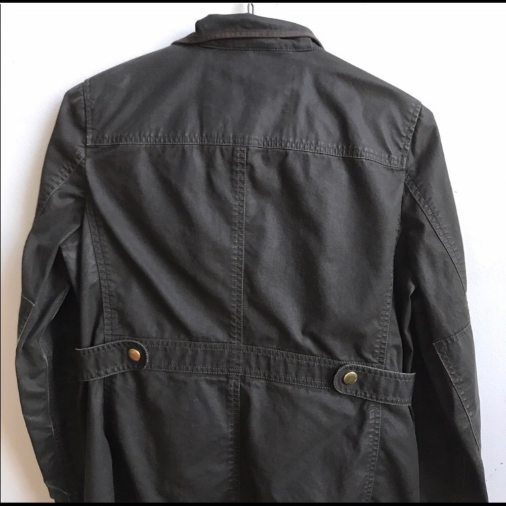 Jacket - Picture 3 of 4
